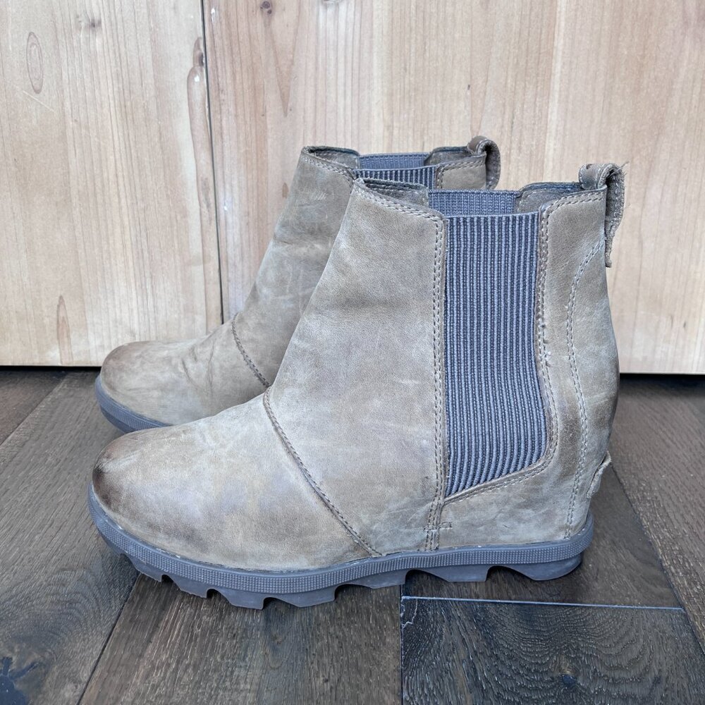 Sorel Joan of Arctic II Wedge Slip-On Booties Tan Leather Size 8 Waterproof
